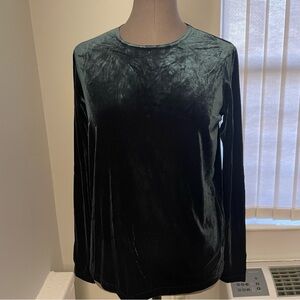 Evergreen velvet long sleeved shirt Jones New York size small